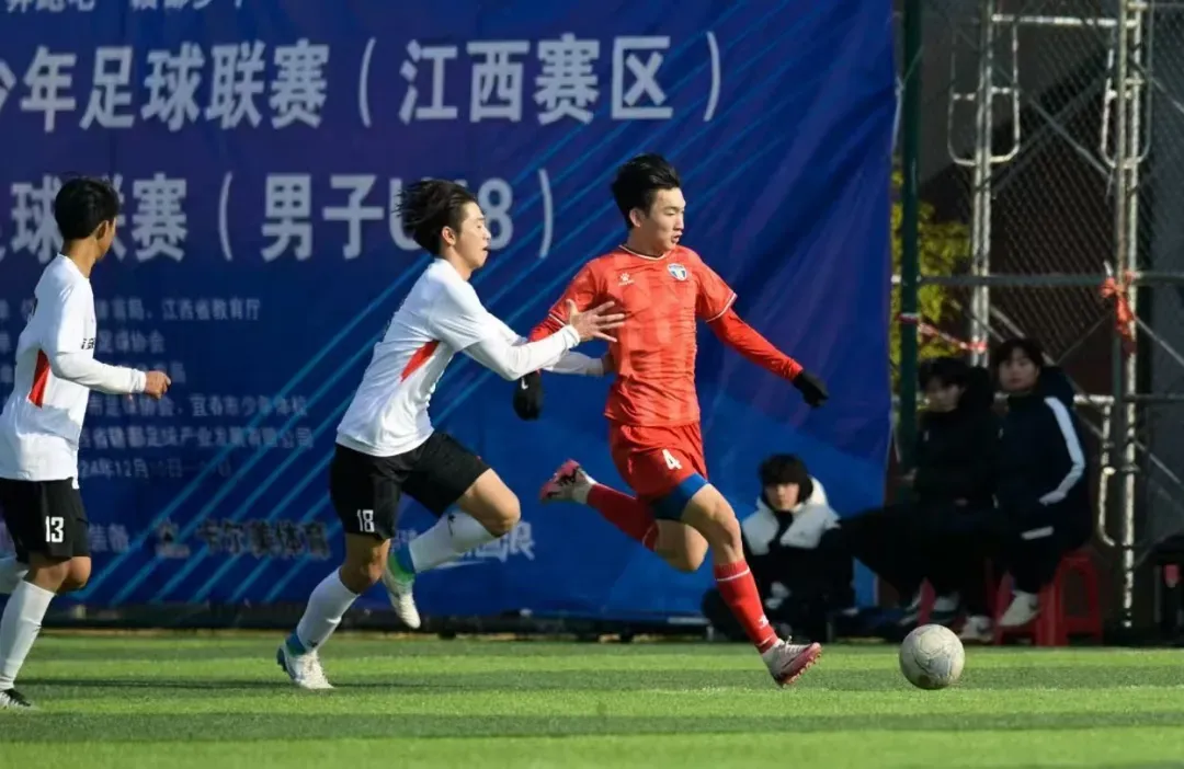 江西队主帅下课，球队面临重建挑战的简单介绍